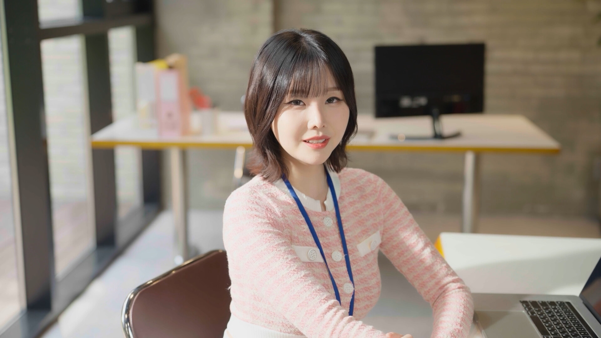 嘘, 美女拍摄中/Heroines Through My Lens  第2张